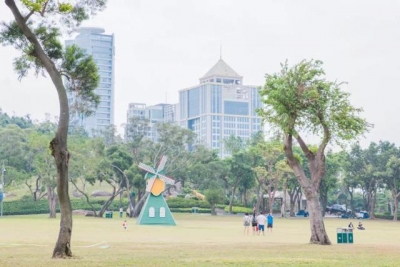 那个珠海市平易近酷爱的海滨公园，秋日来其实太好了，里晨年夜海花正开-3.jpg