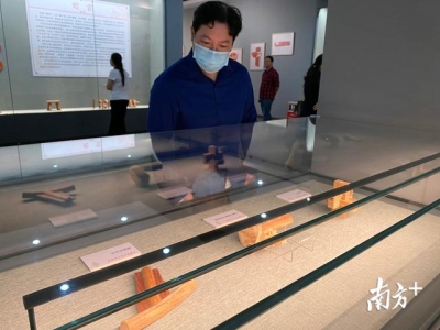 “中国度具榫卯构造展”正在江门华专馆展开-5.jpg