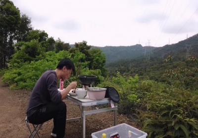 床车自驾游去到了珠海家狸岛，珠海的天标修建年夜剧院泊车场露营-21.jpg