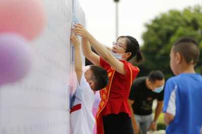 图散 | 您好，新教期！肇庆80多万论理学子迎“开教季”-9.jpg