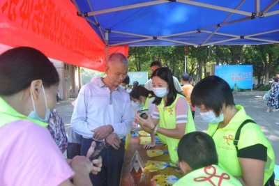 “万家团聚迎中春 四海欢跃庆国庆”惠平易近表演，您正在现场...