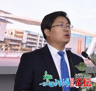 教研一家亲 钻研共增进逐个珠海市中小教教研员正在临渭区研建纪真-2.jpg