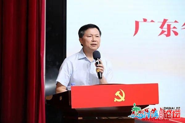 【面赞】“抗疫一线医务职员皆是时期网白！”“佛山李...