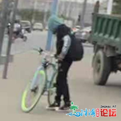 孩子快返来吧！中山市14岁男孩得联，脱玄色连帽卫衣、利剑...