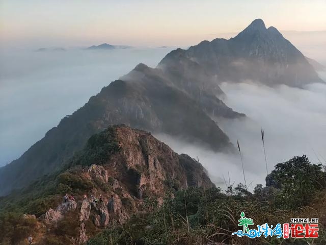 刀锋上的跳舞，龙斗峰脱越记