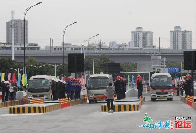 年夜湾风：建路建桥，一条新经济走廊悄悄构成