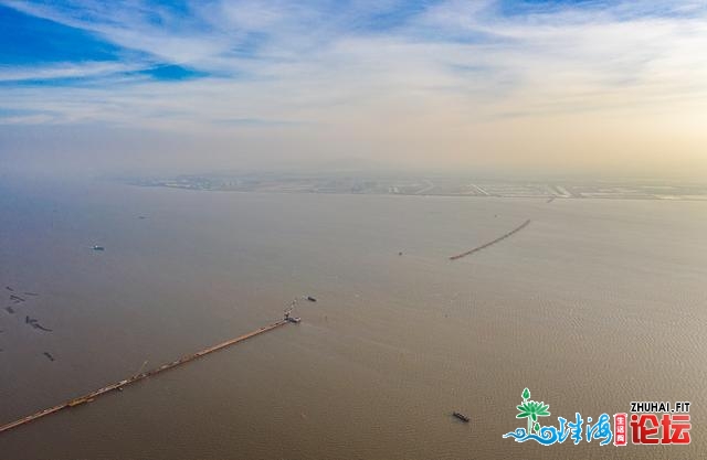 主塔尾根桩基开钻，珠江两岸新通讲黄茅海跨海通讲主体...