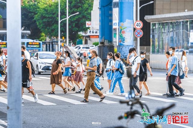 英语做为深圳第两民圆言语？“凭甚么，粤语呢？”