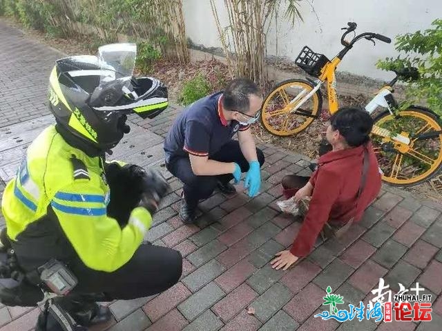 深圳一女子酒后骑车跌倒，罗湖铁骑温心护其回家-2.jpg