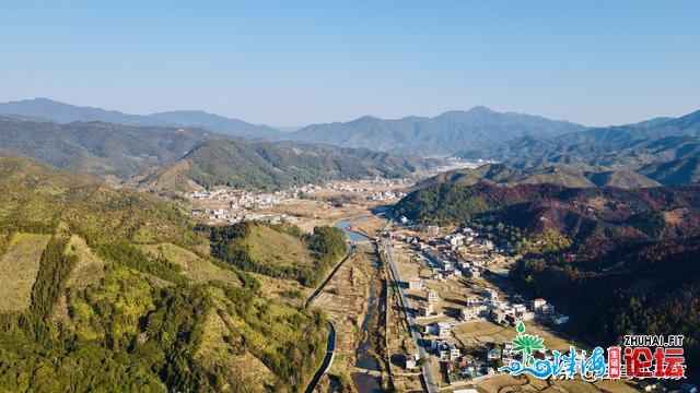 稀有温泉村：家家户户皆有温泉，河里皆是温泉，平易近宿泡20元一人-16.jpg