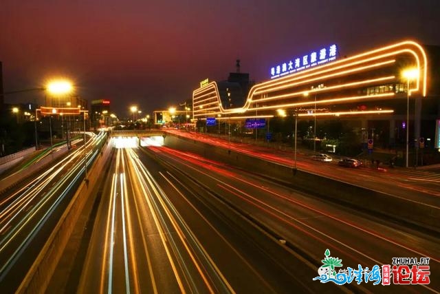 肇庆十佳夜景欣赏舆图片展：带您明白瑶池夜肇庆