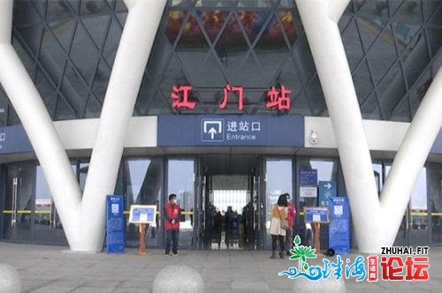 江门站初次迎去秋运客流“磨练”到收游客乏计远8万人次