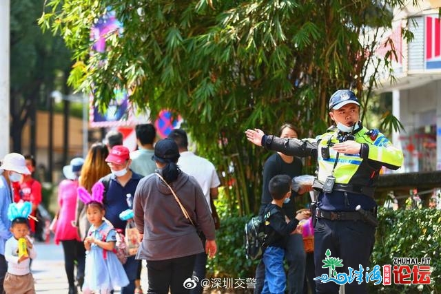 秋节我正在岗 交警没有挨烊 | 深圳交警路里交通、线上效劳单保证-1.jpg