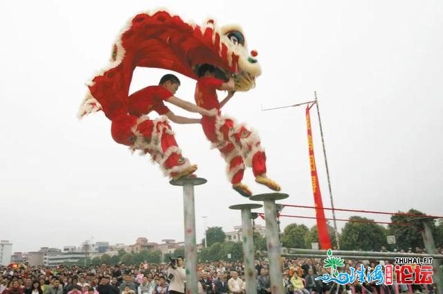 那群东莞80后从小爱醉狮，少年夜后开公司，把舞狮玩成了奇迹-1.jpg