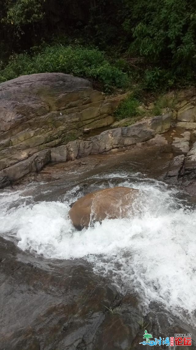 肇庆斑斓的山山川火