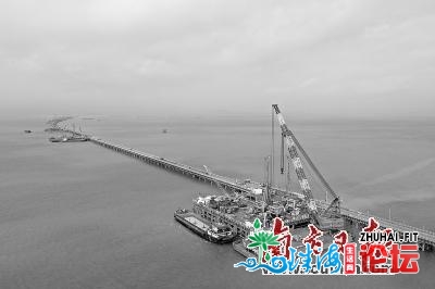 黄茅海跨海通讲下栏港年夜桥主墩桩基开钻