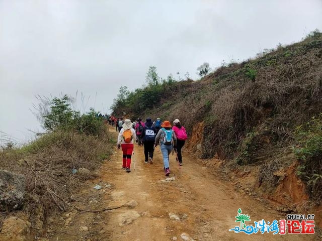 天露山徒步赏花游