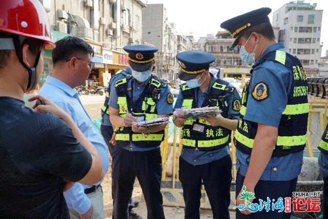 北皆暴光深圳一社区门路变“黄泥路”，主管部分连夜整改