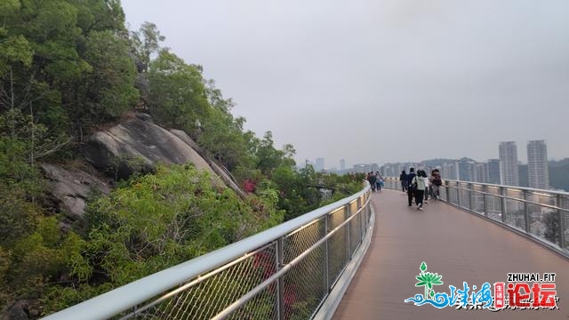 五一假期到珠海玩耍，必然要来挨卡的八年夜景面宝典，让...