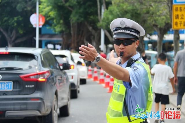 珠海那些路被车流展谦，交警齐警上路连结流通！将来几...