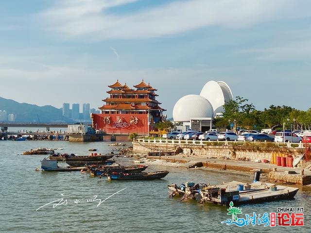 真拍“珠海年夜剧院”，珠海最出名天标之一，旅客：便像...