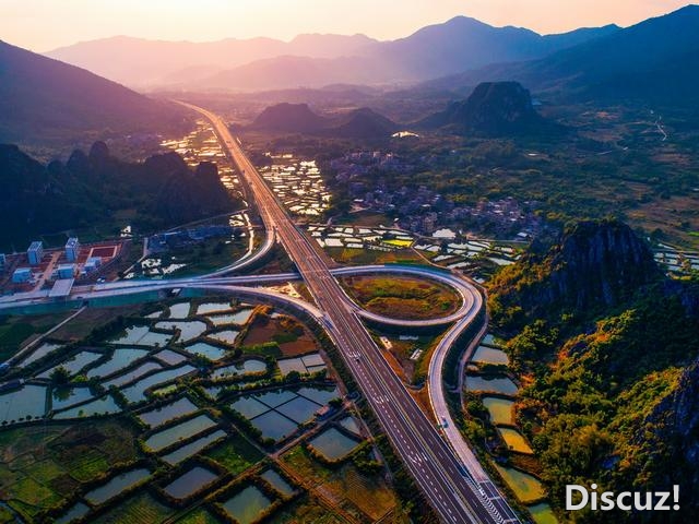 沿着下速看中国（广东）丨复兴粤西，云湛下速助推“沿...