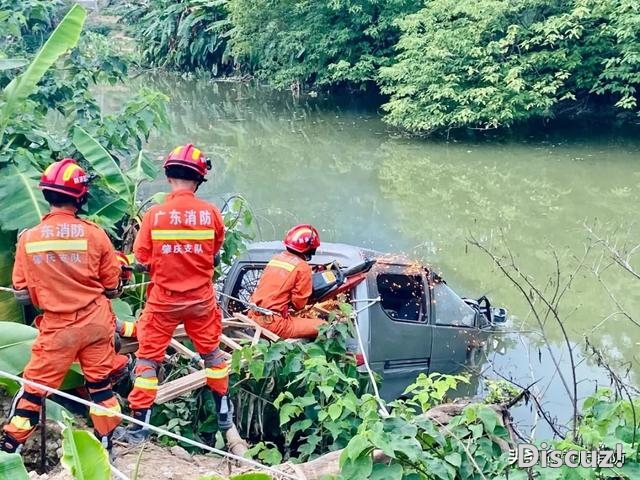 36小时昼夜奋战挑战极限 肇庆消防开展地震救援拉动演练