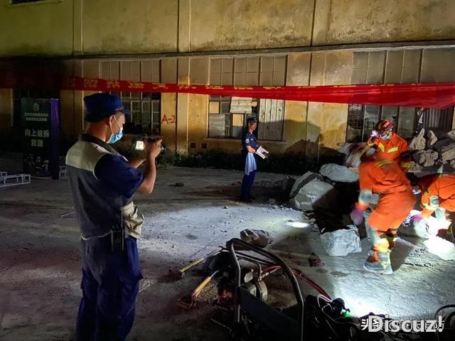 36小时昼夜奋战挑战极限 肇庆消防开展地震救援拉动演练