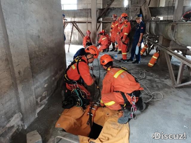 36小时日夜奋战应战极限 肇庆消防展开地动救济推动练习训练