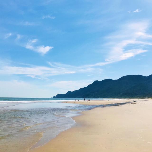 珠海旁，一个出有开辟完的小岛，出门看海、吃隧道海陈，沙岸赶海-1.jpg