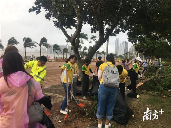 视频｜访问珠海情侣路建复一线，看都会手刺怎样规复风度-1.jpg