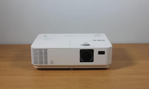 家用投影新挑选 NEC CD1100H家用投影机新品测试-2.jpg