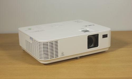 家用投影新挑选 NEC CD1100H家用投影机新品测试-1.jpg