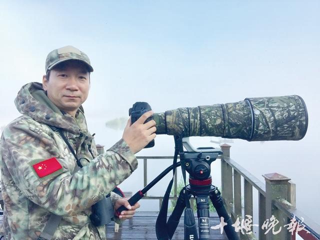 「十堰」十堰拍照师刘洪军：用镜头报告鸟的天下-1.jpg