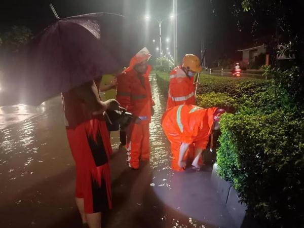 广东：一场取暴雨的竞走-5.jpg