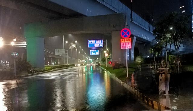 古年夜暴雨珠海路上变如许！25个火浸面宣布！来日诰日强降雨那些路或封锁！-23.jpg