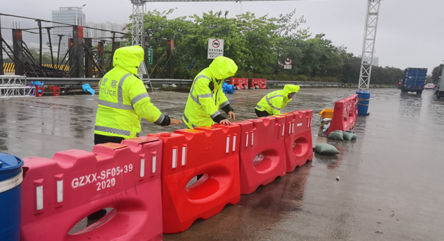 古年夜暴雨珠海路上变如许！25个火浸面宣布！来日诰日强降雨那些路或封锁！-58.jpg