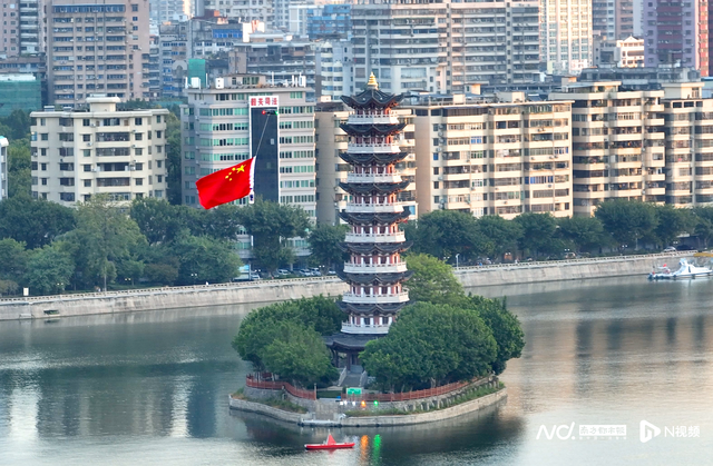 粤港澳国庆氛围推谦！“中国白”成最刺眼光景-15.jpg