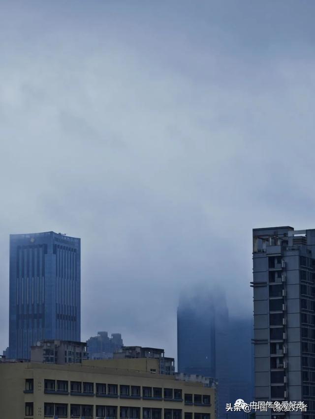 年夜暴雨持续！暴力梅雨带滞留北方,广东祸建等愈来愈热静待台风-6.jpg