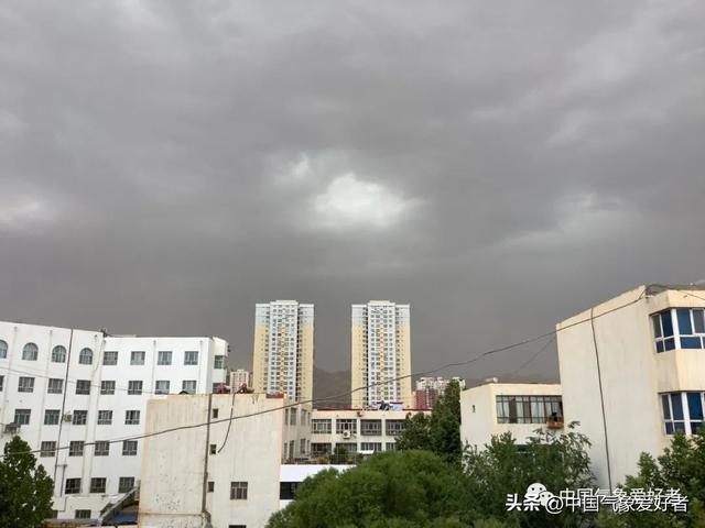 年夜暴雨持续！暴力梅雨带滞留北方,广东祸建等愈来愈热静待台风-8.jpg