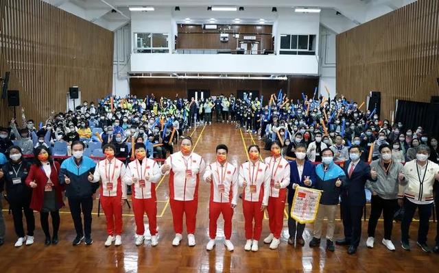 喷鼻港人反背涌进本地挤爆深圳，年夜湾区建立加快，完成喷鼻港实正回回-14.jpg