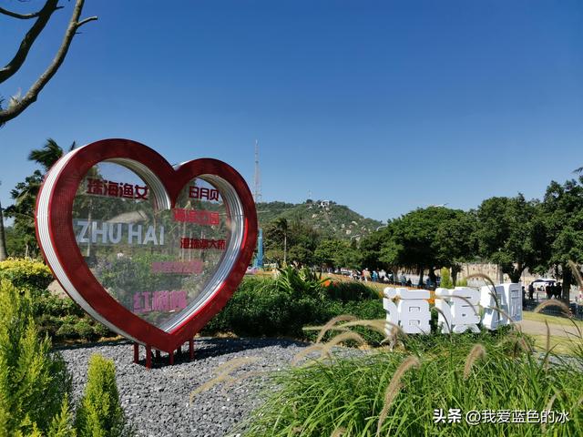 早餐后，玩耍珠海很黄很黄的海，海滨公园里旅客相称的多-29.jpg