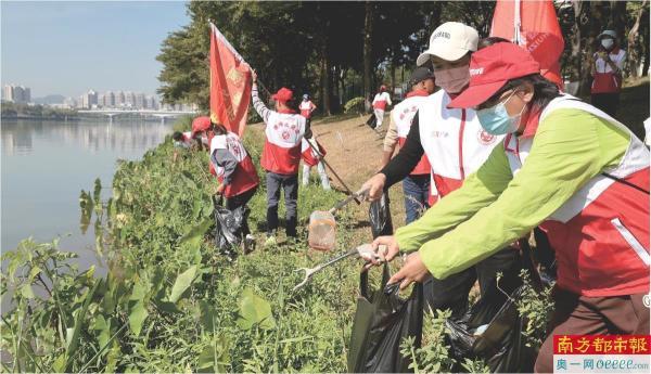 惠州吸收40万人次“捡跑”河源低本钱下服从策动市平易近巡河-3.jpg