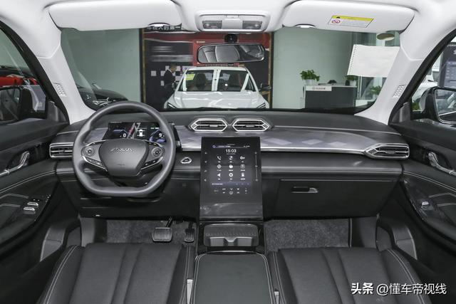 新车 | 卖14.99万元起/电动松散型SUV 春风风神SKY EV01新车型上市-4.jpg