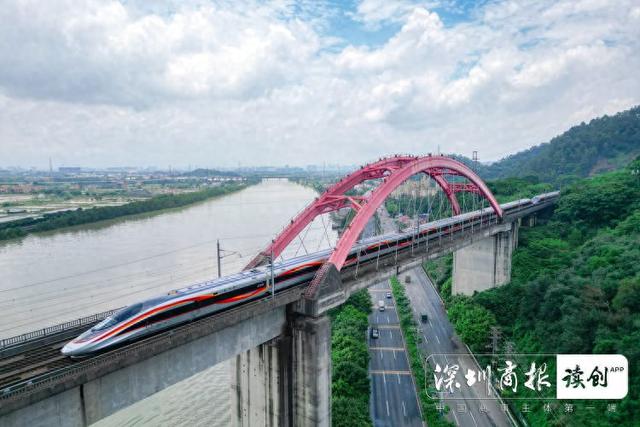 粤港澳年夜湾区将建环球最稀、最完美铁路网-1.jpg