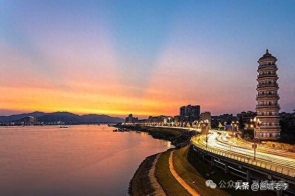 中国丨探秘广东肇庆：汗青名乡取山川都会的完善分离-1.jpg