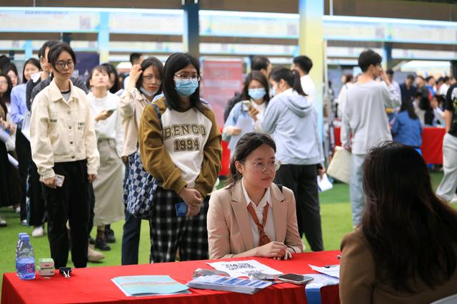 有房便可进户，人材住房免尾年房钱……为“留人”珠海金湾拼了！-3.jpg